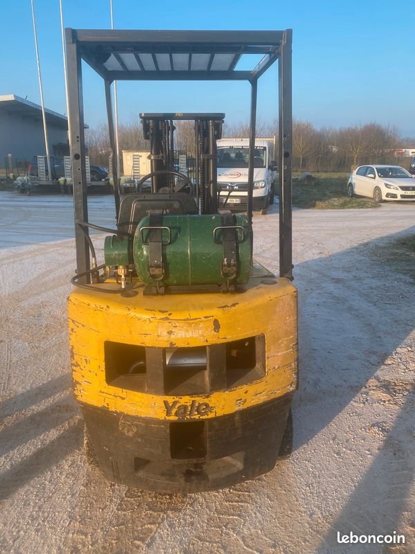 Chariot élévateur gaz YALE