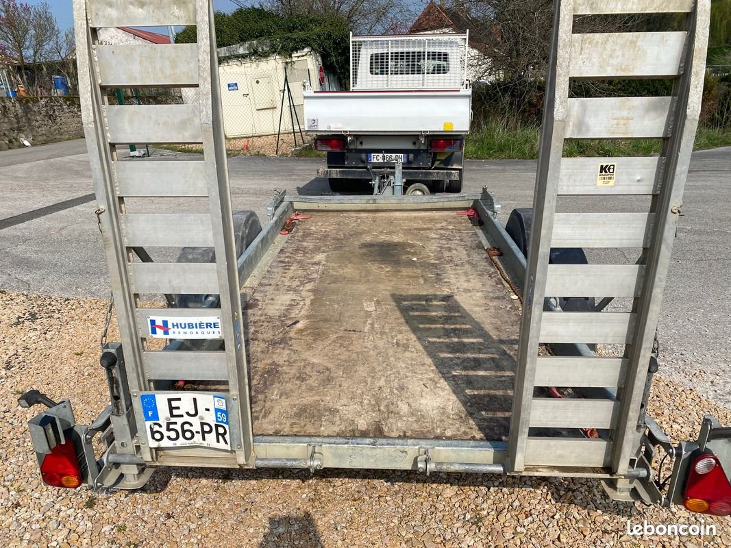 Remorque porte-engin HUBIERE
