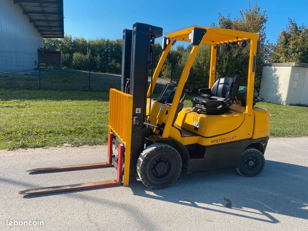 Chariot élévateur HYSTER H2.5XT