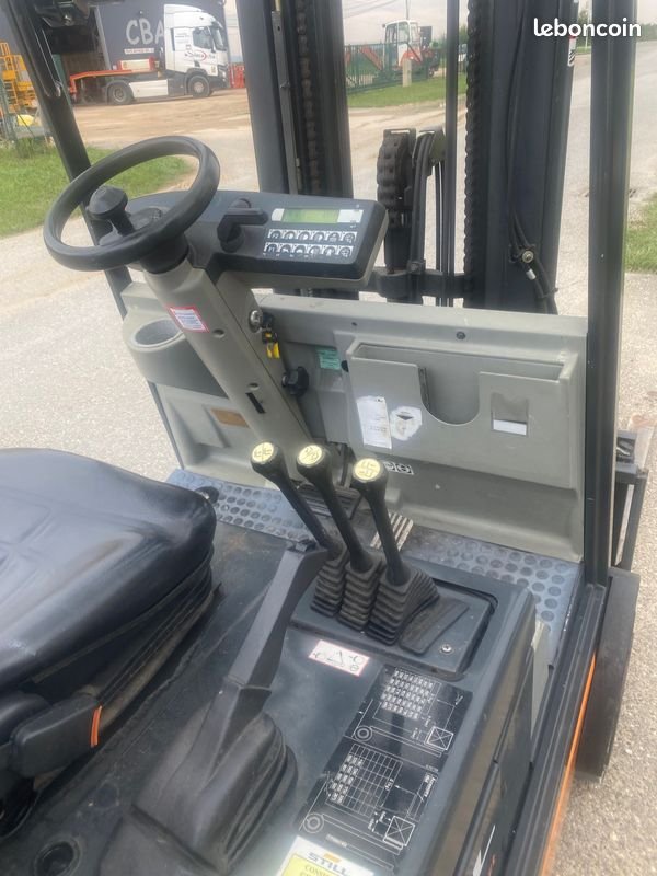 Chariot élévateur STILL R70-20