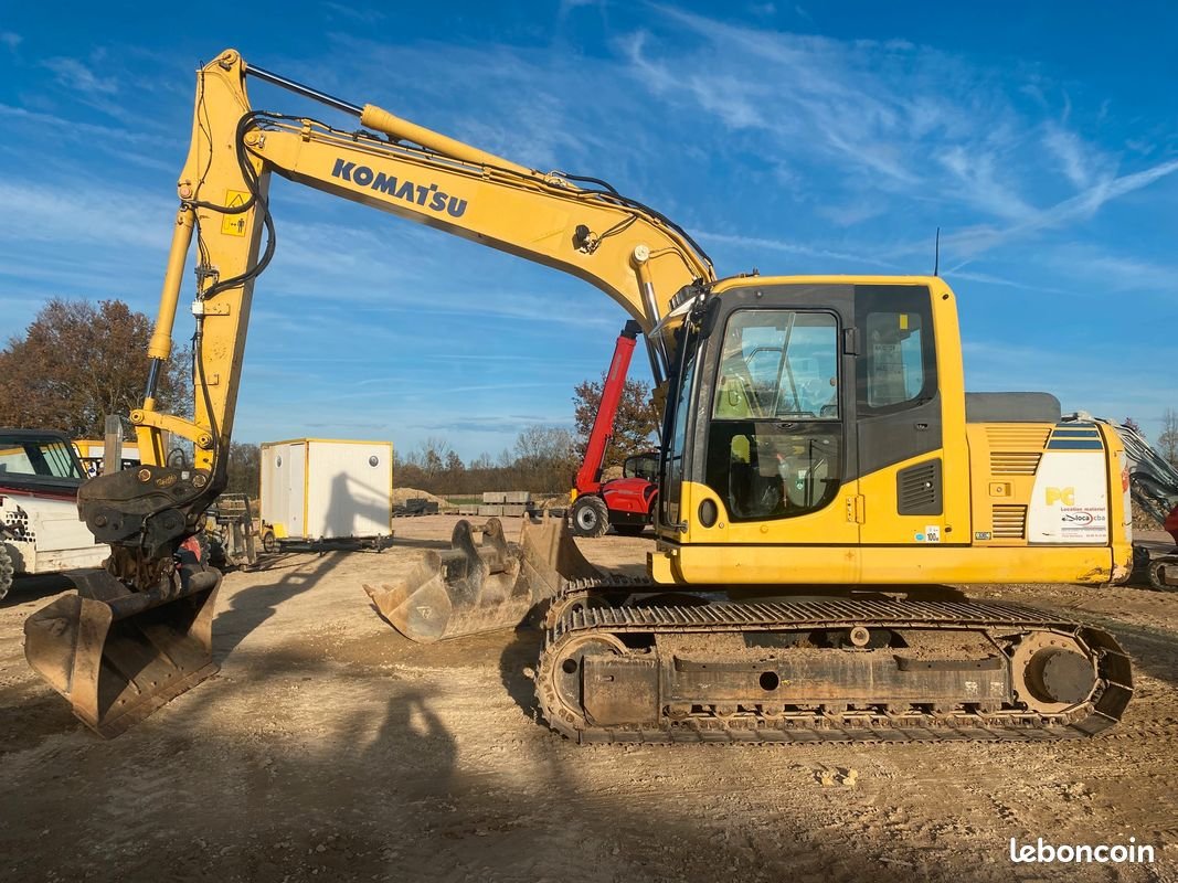 Pelle à chenilles KOMATSU PC130-8